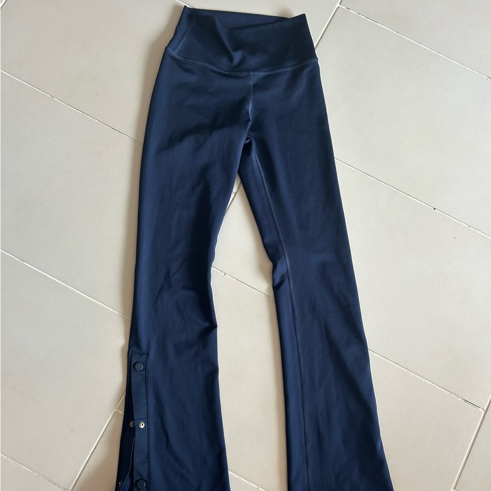 Navy Blue High-Waisted ALO yoga Pants